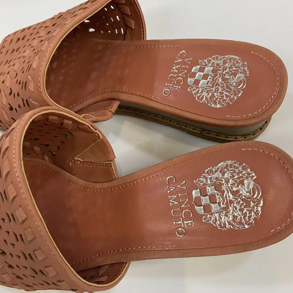 Vince‎ Camuto Leather Wedge Slide Wide Sandals Sushi 8 Wide NWOT